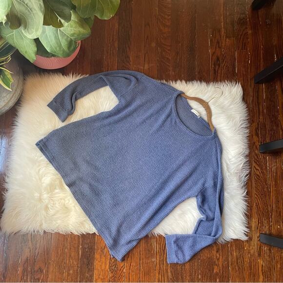 Blue Lightweight Sweater Boxy Waist Cut - Picture 4 of 6
